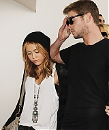 liamhemsworthorg1110.jpg
