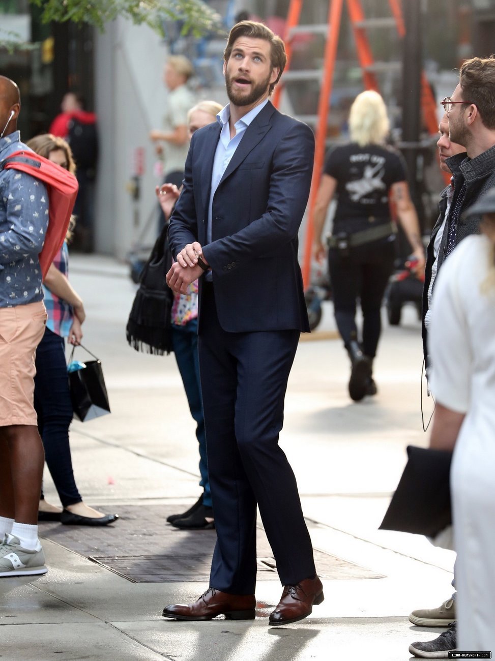 liamhemsworthorg1108.jpg