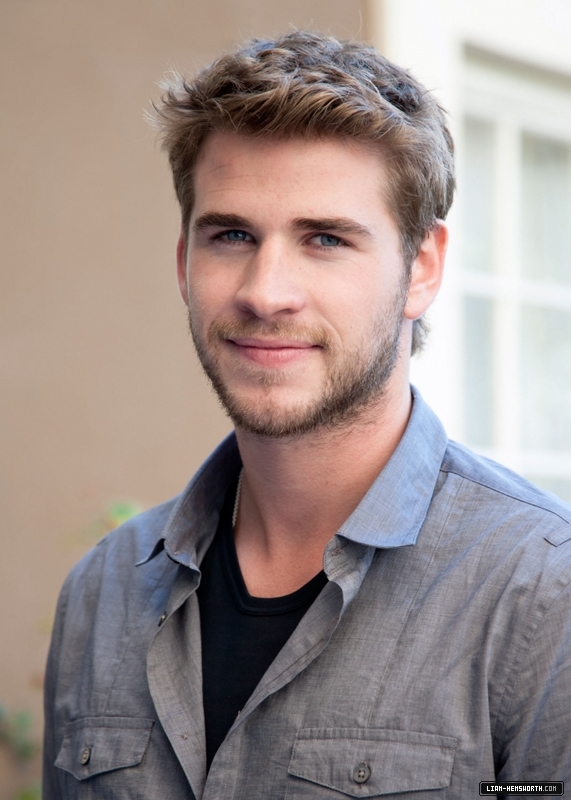 liamhemsworthorg03485.jpg