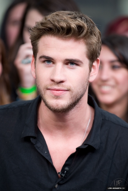 liamhemsworthorg03699.jpg