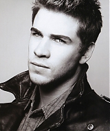 liamhemsworthorg520.jpg