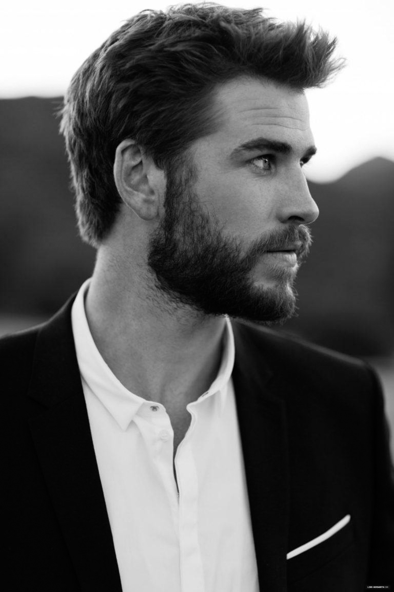 liamhemsworthorg329.jpg