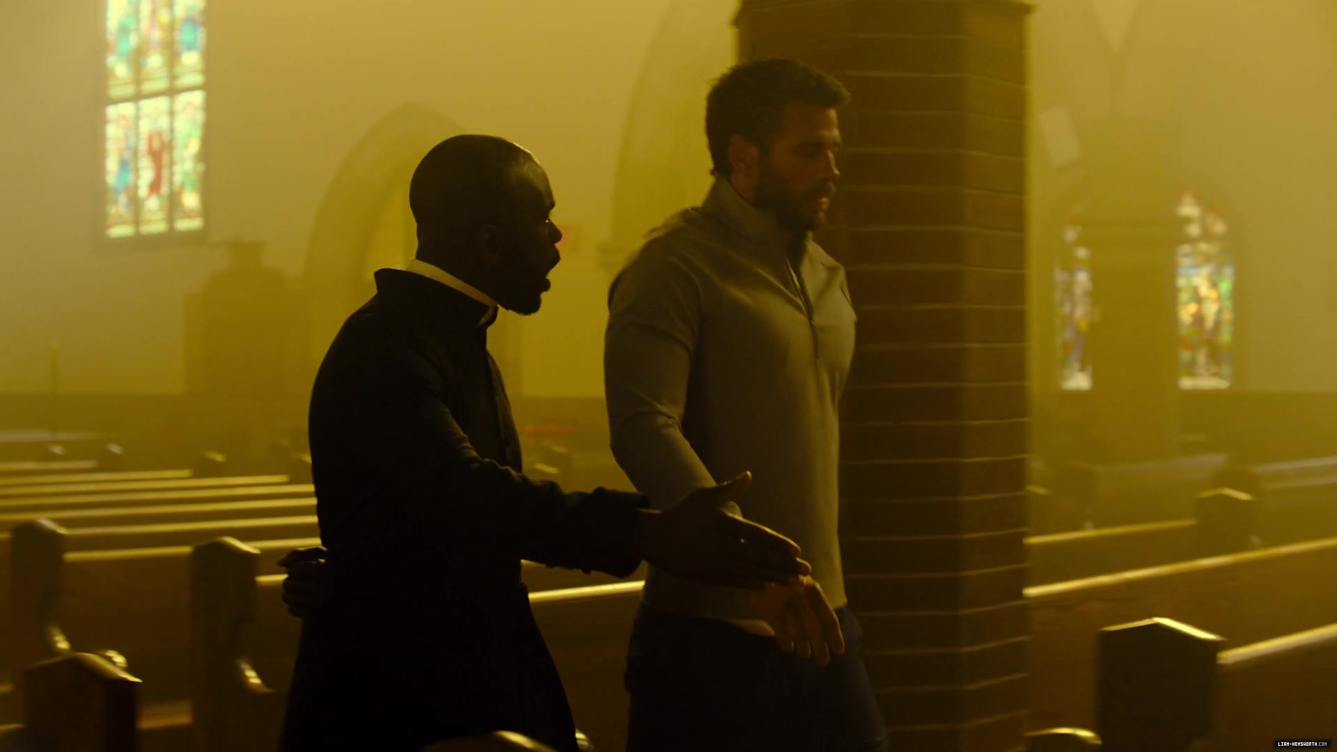 liamhemsworthorg737.jpg