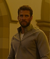 liamhemsworthorg383.jpg
